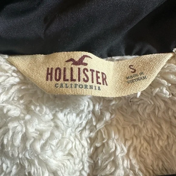 Women's Hollister Hooded Sherpa Lined Puffer Jacket Coat - Picture 2 of 5